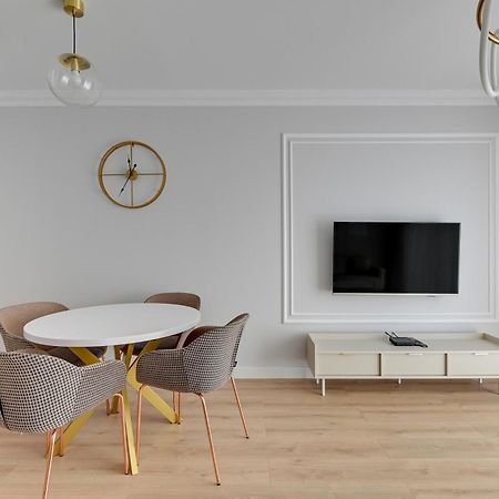 Angielska Grobla 5 Apartments Deluxe Old Town غدانسك المظهر الخارجي الصورة